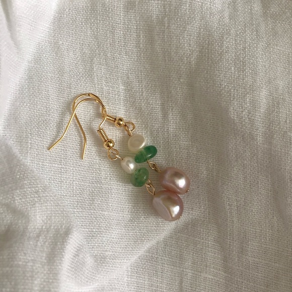 Natural crystal & freshwater pearl 14K gold filled earrings - Picture 4 of 4